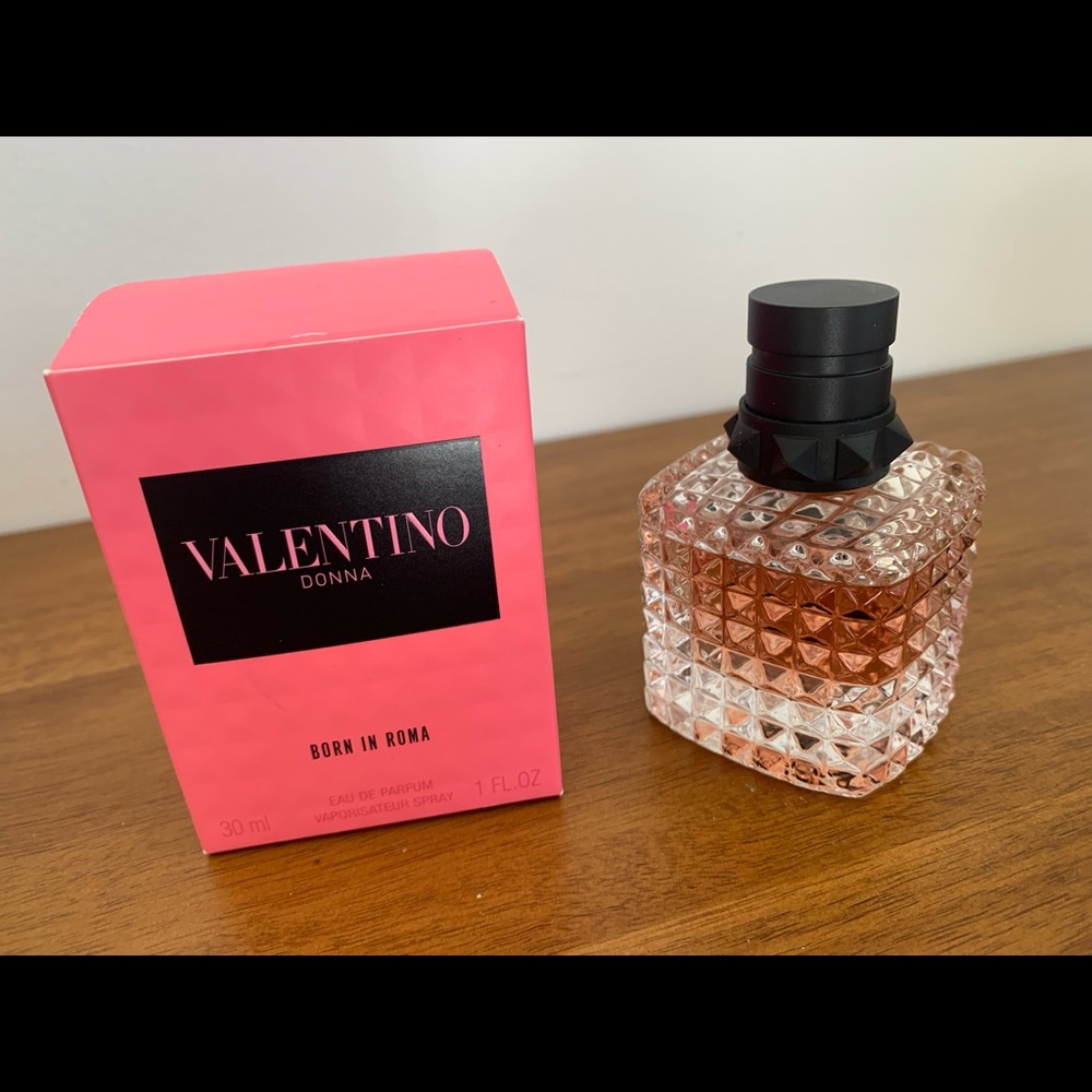 Valentino Donna Born in Toma Eau de Parfum